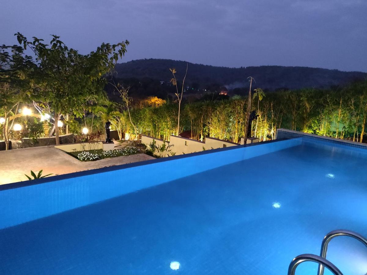 Rock Forest Goa Honeymoon Cottages Калангут Екстер'єр фото