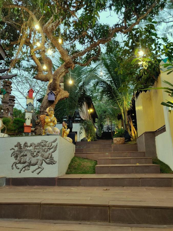 Rock Forest Goa Honeymoon Cottages Калангут Екстер'єр фото